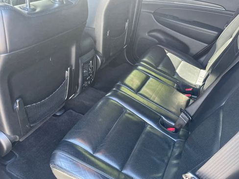 Used 2018 Jeep Grand Cherokee Limited w/ Luxury Group II AWD/4WD image 10
