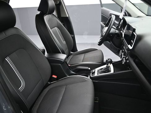 Certified 2023 Hyundai Venue Limited w/ Cargo Package image 29