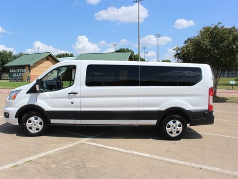 Used 2020 Ford Transit 350 XLT RWD image 2