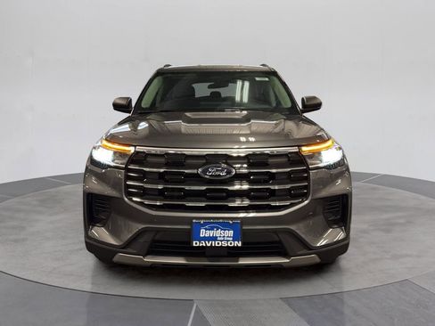 Certified 2025 Ford Explorer Active image 10