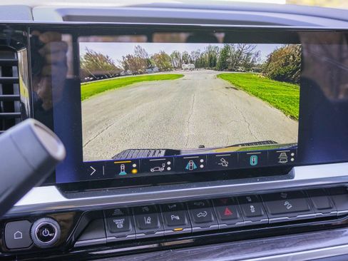 New 2026 Chevrolet Silverado 2500 LTZ w/ LTZ Premium Package AWD/4WD image 18