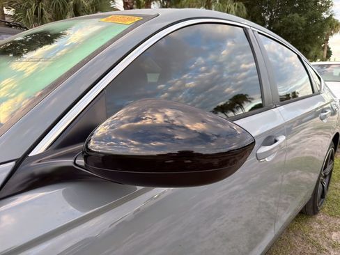 Used 2024 Honda Accord Sport image 6