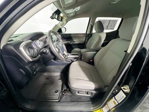 Used 2020 Toyota Tacoma SR5 image 14