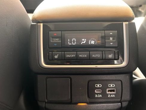 Used 2024 Subaru Ascent Limited AWD/4WD image 29