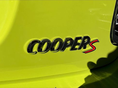 Used 2022 MINI Cooper S image 8