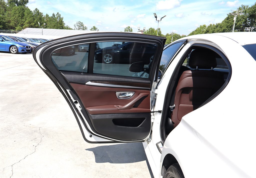 Used 2015 BMW 528i xDrive Sedan AWD/4WD image 35