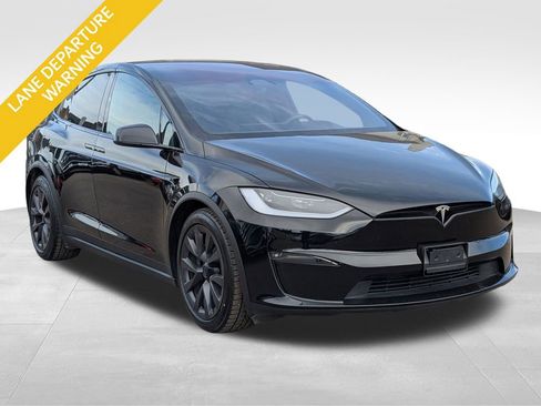 Used 2024 Tesla Model X image 5