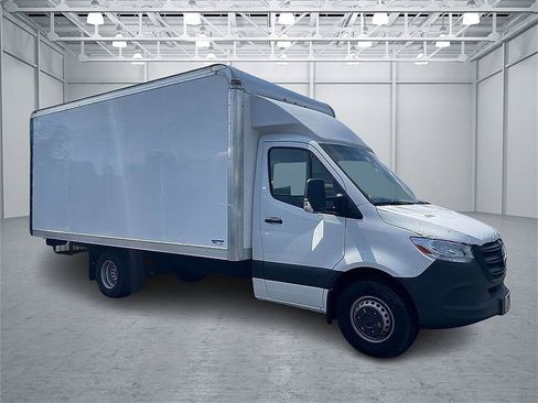 New 2024 Mercedes-Benz Sprinter 4500 image 4