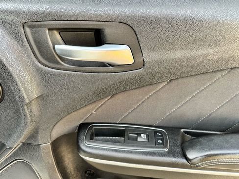 Used 2019 Dodge Charger Scat Pack w/ Dynamics Package image 30