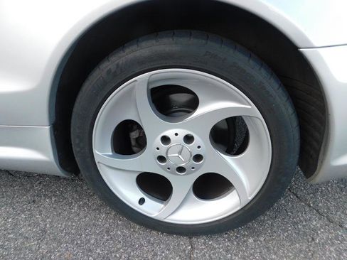 Used 2004 Mercedes-Benz SL 500 image 24