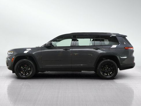Used 2025 Jeep Grand Cherokee L Laredo AWD/4WD image 3
