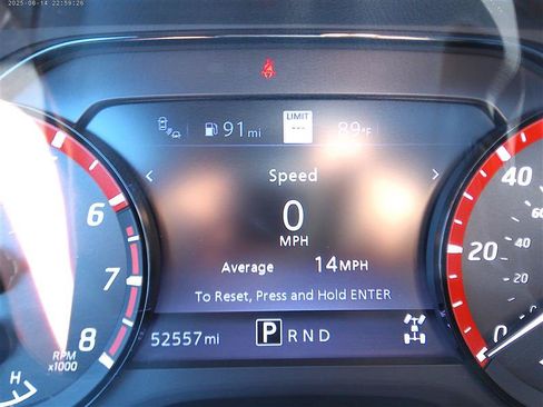 Used 2022 Nissan Titan PRO-4X w/ Pro-4x Convenience Package AWD/4WD image 13