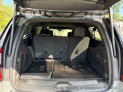 Used 2026 GMC Yukon XL Denali w/ Denali Reserve Package AWD/4WD image 15
