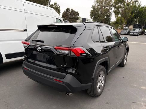 Used 2025 Toyota RAV4 XLE FWD image 3