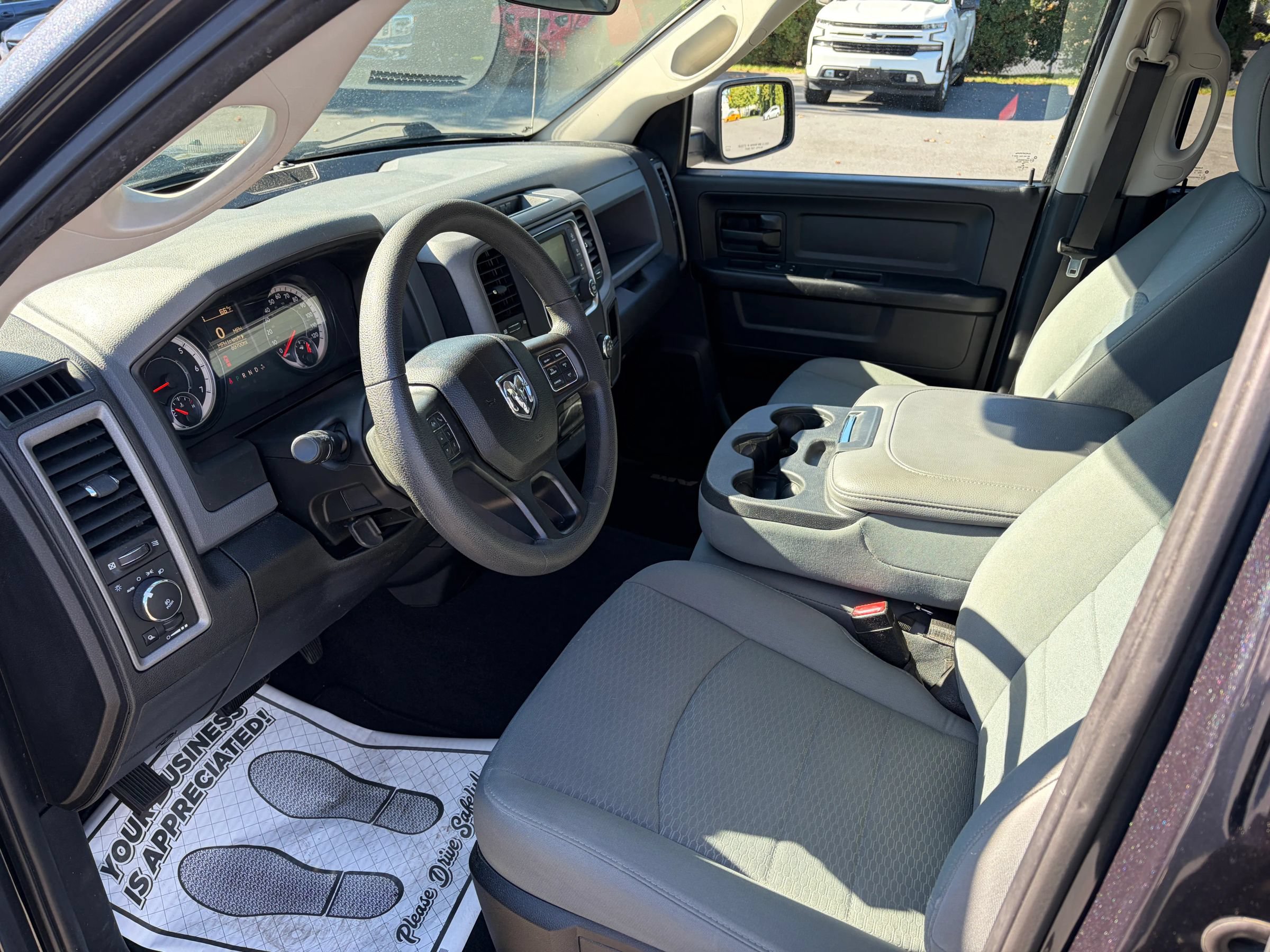 Used 2019 RAM 1500 Classic Tradesman AWD/4WD image 12