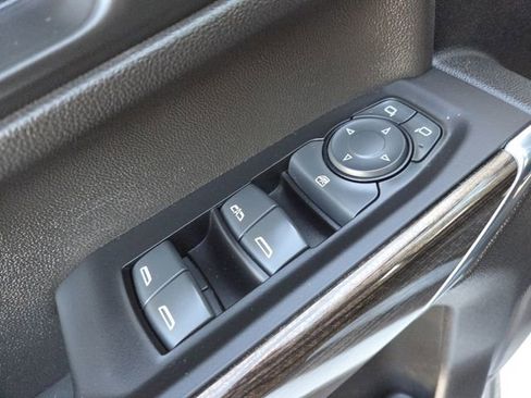 Used 2022 Chevrolet Silverado 2500 LT image 30