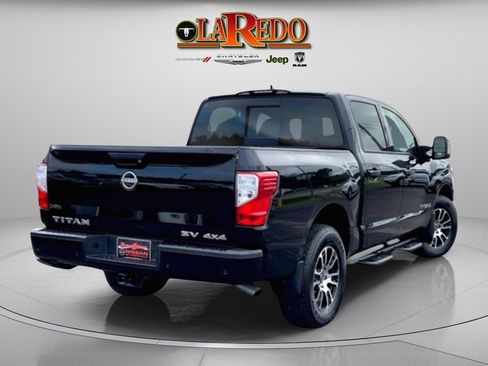 Used 2024 Nissan Titan SV w/ SV Convenience Package image 6
