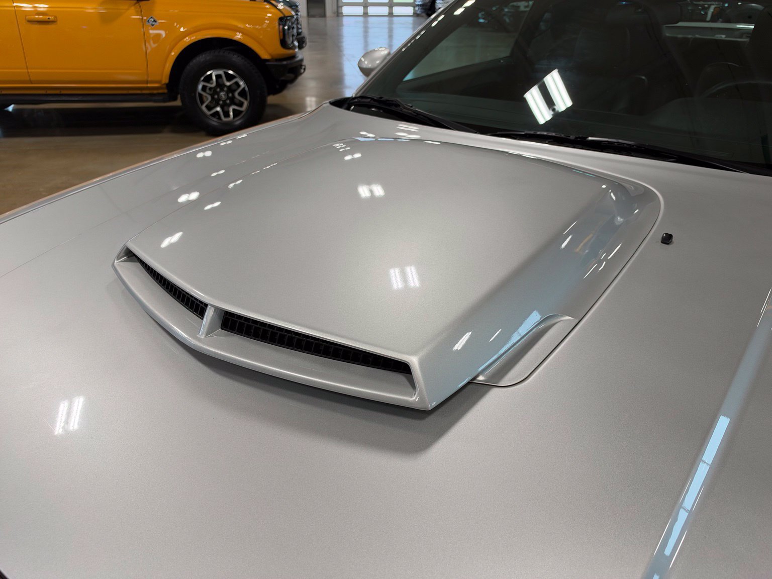 Used 2010 Dodge Challenger R/T RWD image 12