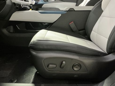 New 2026 Chevrolet Equinox EV LT image 22