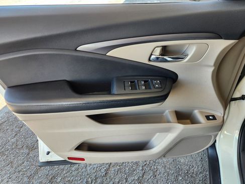 Used 2016 Honda Pilot EX image 14