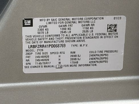 Used 2023 Buick Envision Avenir FWD image 35