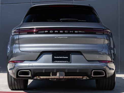 Certified 2026 Porsche Cayenne E-Hybrid AWD/4WD image 10