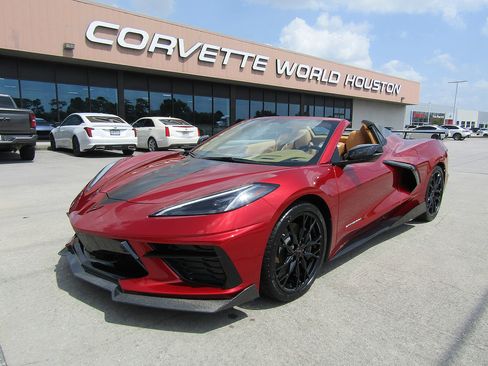 Used 2024 Chevrolet Corvette Stingray Premium Conv w/ Z51 Performance Package RWD image 1