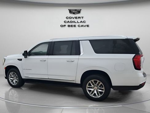 Used 2024 GMC Yukon XL SLT w/ SLT Luxury Package image 6