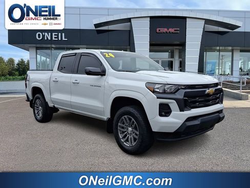 Used 2024 Chevrolet Colorado LT w/ LT Convenience Package AWD/4WD image 1