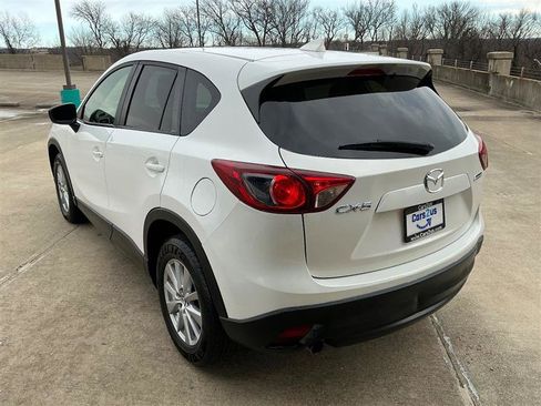 Used 2016 MAZDA CX-5 Touring image 4