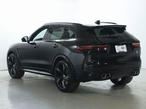 Used 2026 Jaguar F-PACE SVR image 40