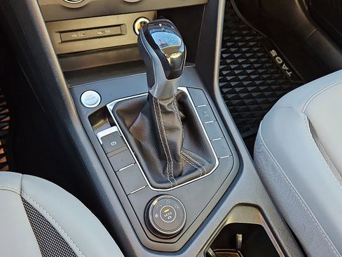 Used 2022 Volkswagen Taos SE image 12