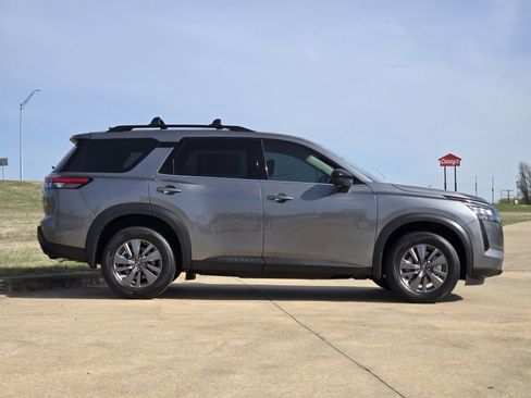 New 2026 Nissan Pathfinder SV AWD/4WD image 8