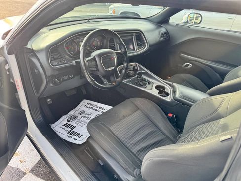 Used 2018 Dodge Challenger R/T w/ Driver Convenience Group image 9