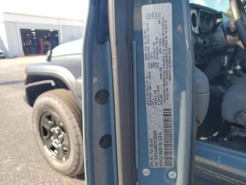 Used 2026 Jeep Wrangler Sport AWD/4WD image 15