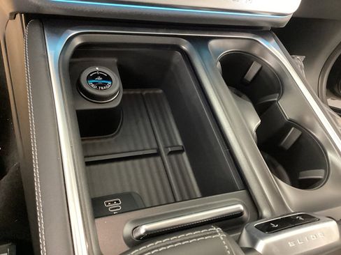 New 2026 Ford Expedition Platinum w/ Stealth Appearance Package AWD/4WD image 27