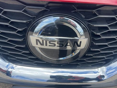 Certified 2021 Nissan Rogue Sport SV image 31