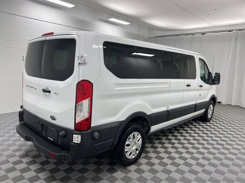 Used 2017 Ford Transit 350 XLT image 5