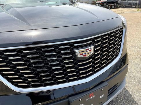 Used 2020 Cadillac XT4 Premium Luxury AWD/4WD image 32