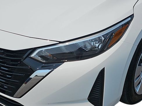 Used 2025 Nissan Sentra S FWD image 30