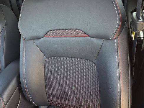 Certified 2025 Nissan Kicks SR FWD image 16