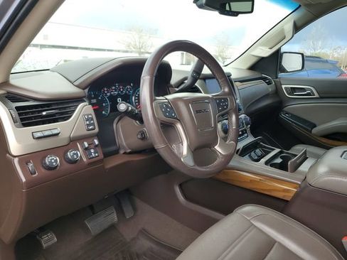 Used 2020 GMC Yukon Denali w/ Denali Ultimate Package image 19