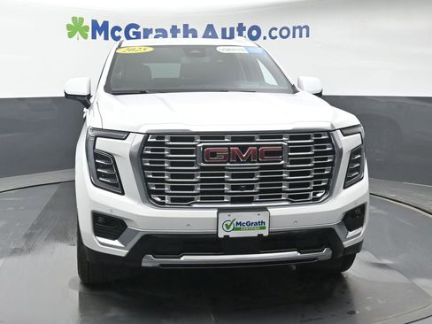 Used 2025 GMC Yukon Denali image 4