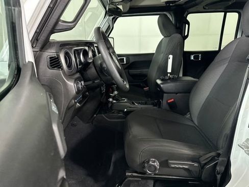 Used 2023 Jeep Wrangler Unlimited image 11