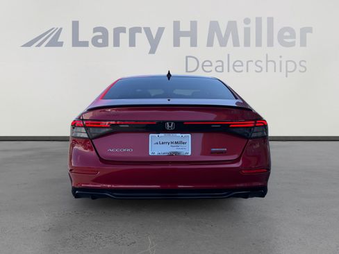 Used 2024 Honda Accord Sport image 4