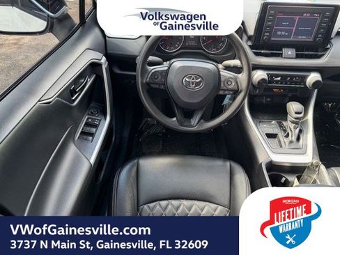 Used 2019 Toyota RAV4 LE FWD image 14