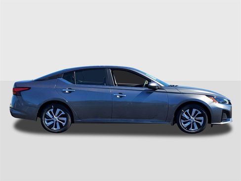 New 2025 Nissan Altima 2.5 S image 6