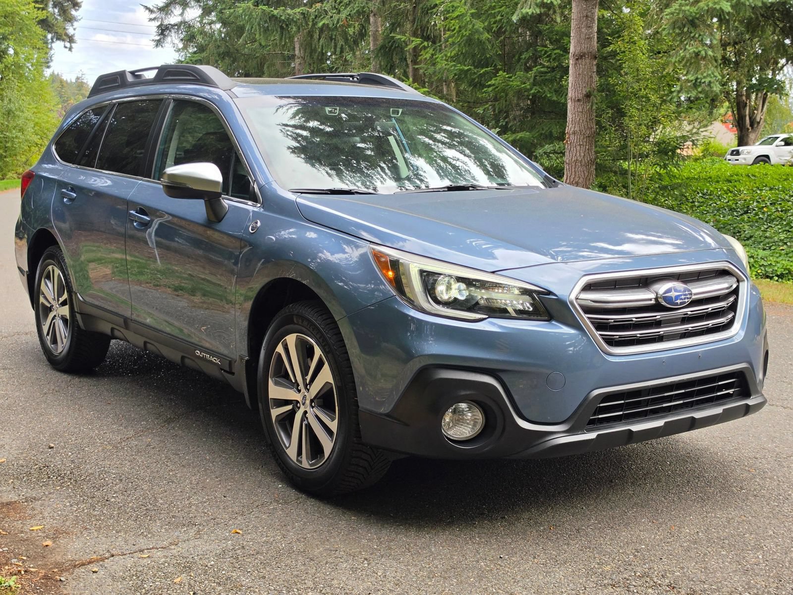 Used 2018 Subaru Outback 2.5i Limited w/ 50th Anniversary Edition AWD/4WD image 6