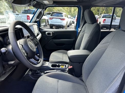 New 2025 Jeep Wrangler Sport S image 15