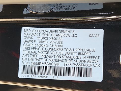 Certified 2025 Acura TLX w/ Technology Package image 28